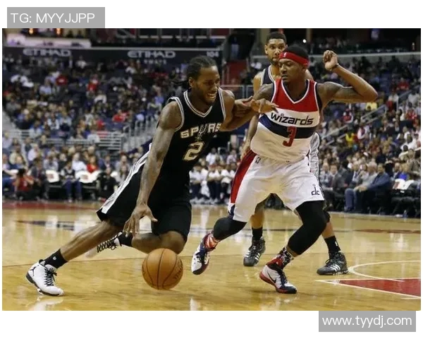 马刺火箭G3激战回顾双方明星球员表现与战术解析